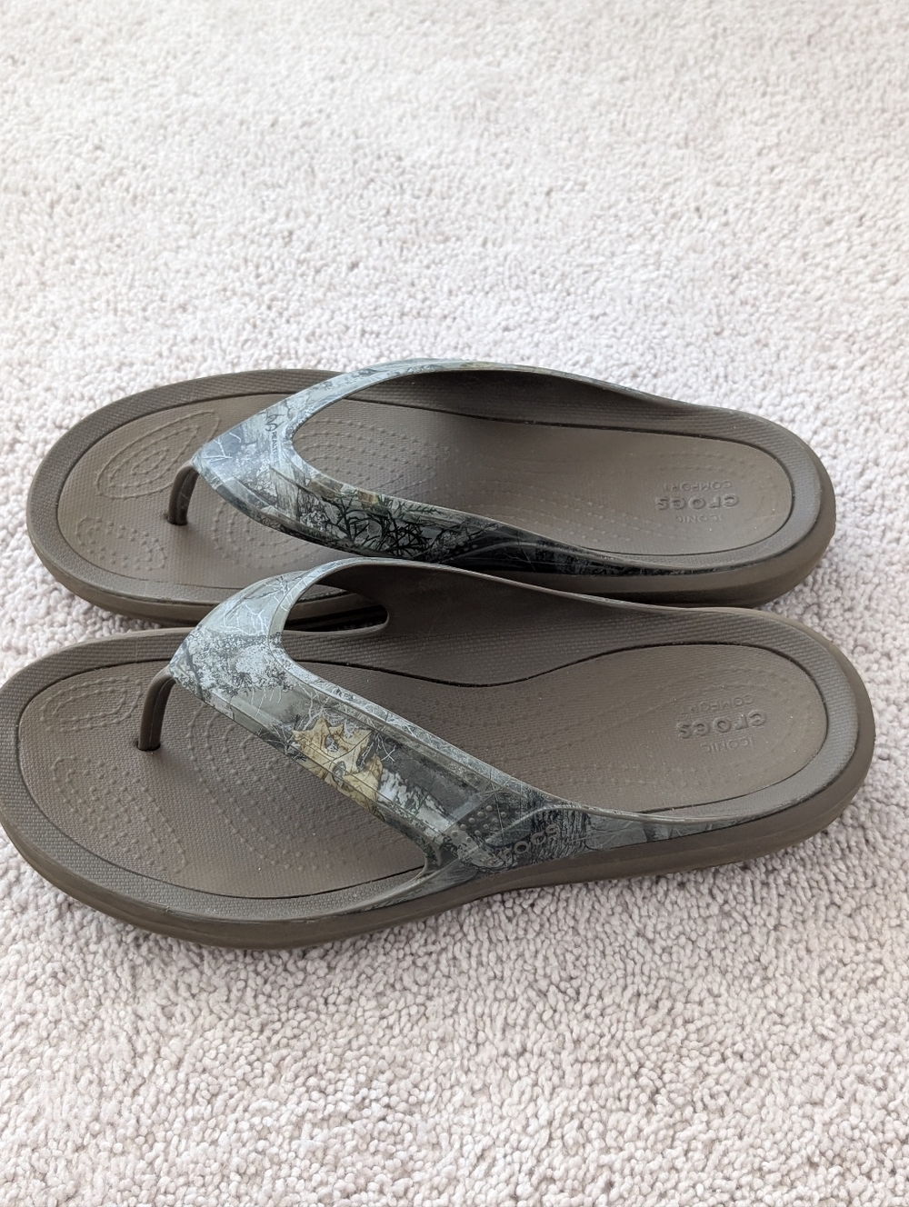 Mens Crocs Realtree Swiftwater Edge Wave Camo Flip Flops Slides Mens Size 11 - Picture 2 of 10
